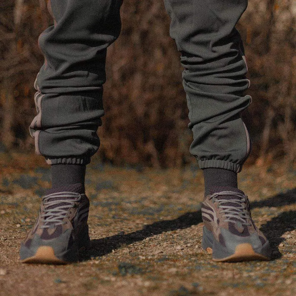 adidas Yeezy Boost 700 V2 Geode