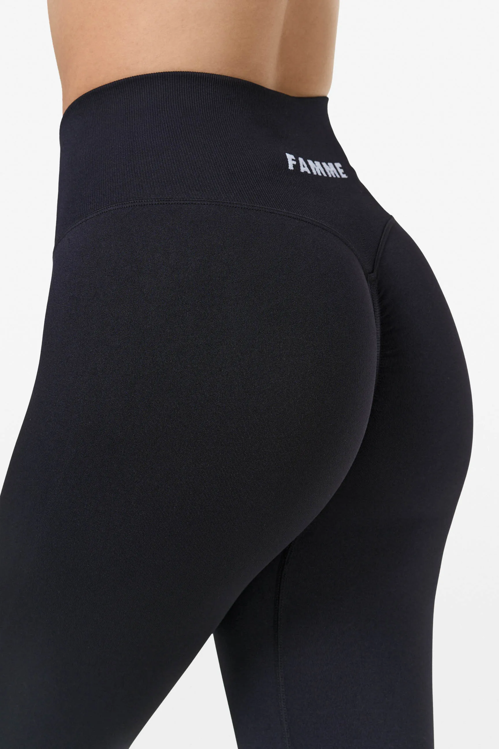 Black Scrunch Seamless Leggings