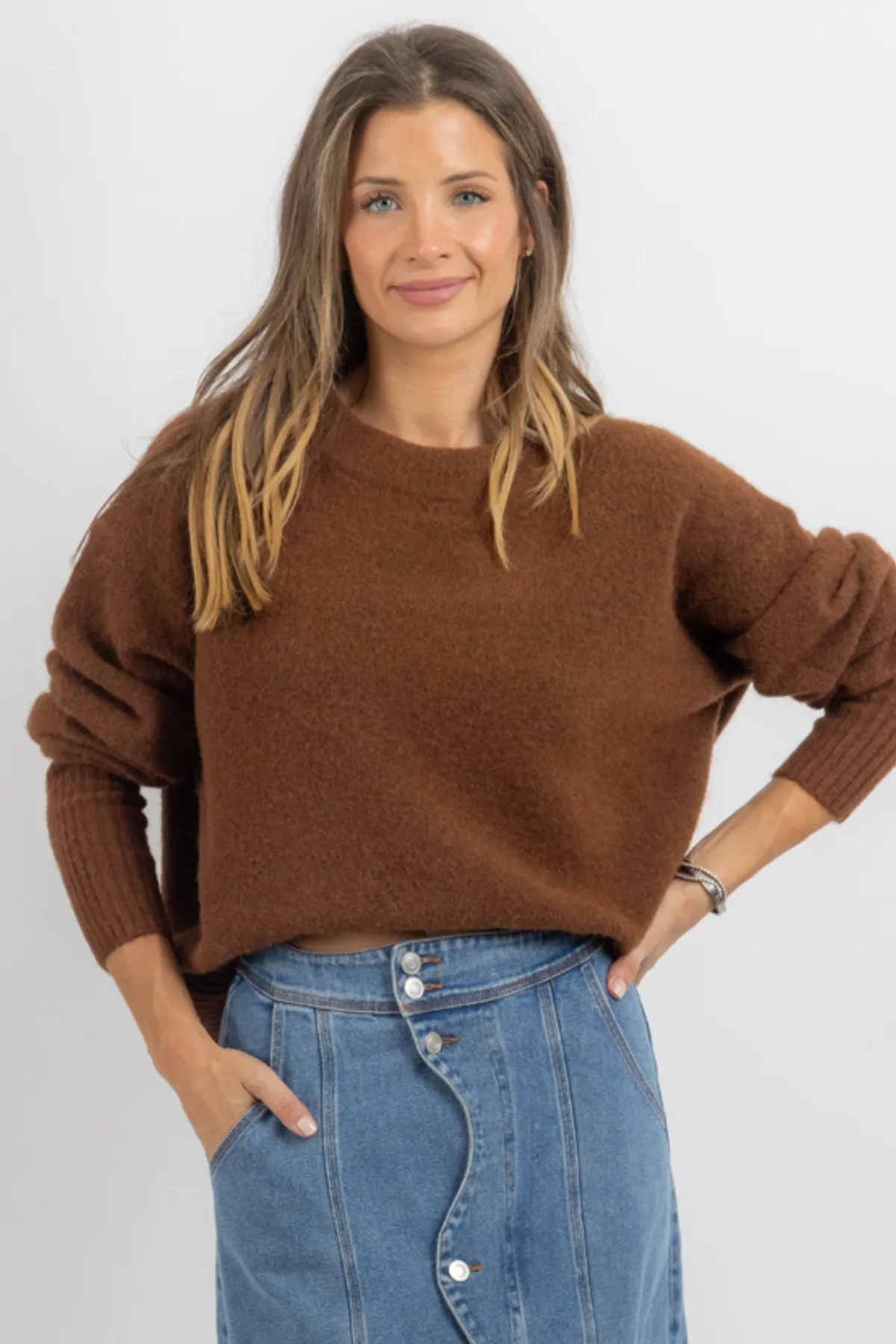 CLARA MOCHA SWEATER