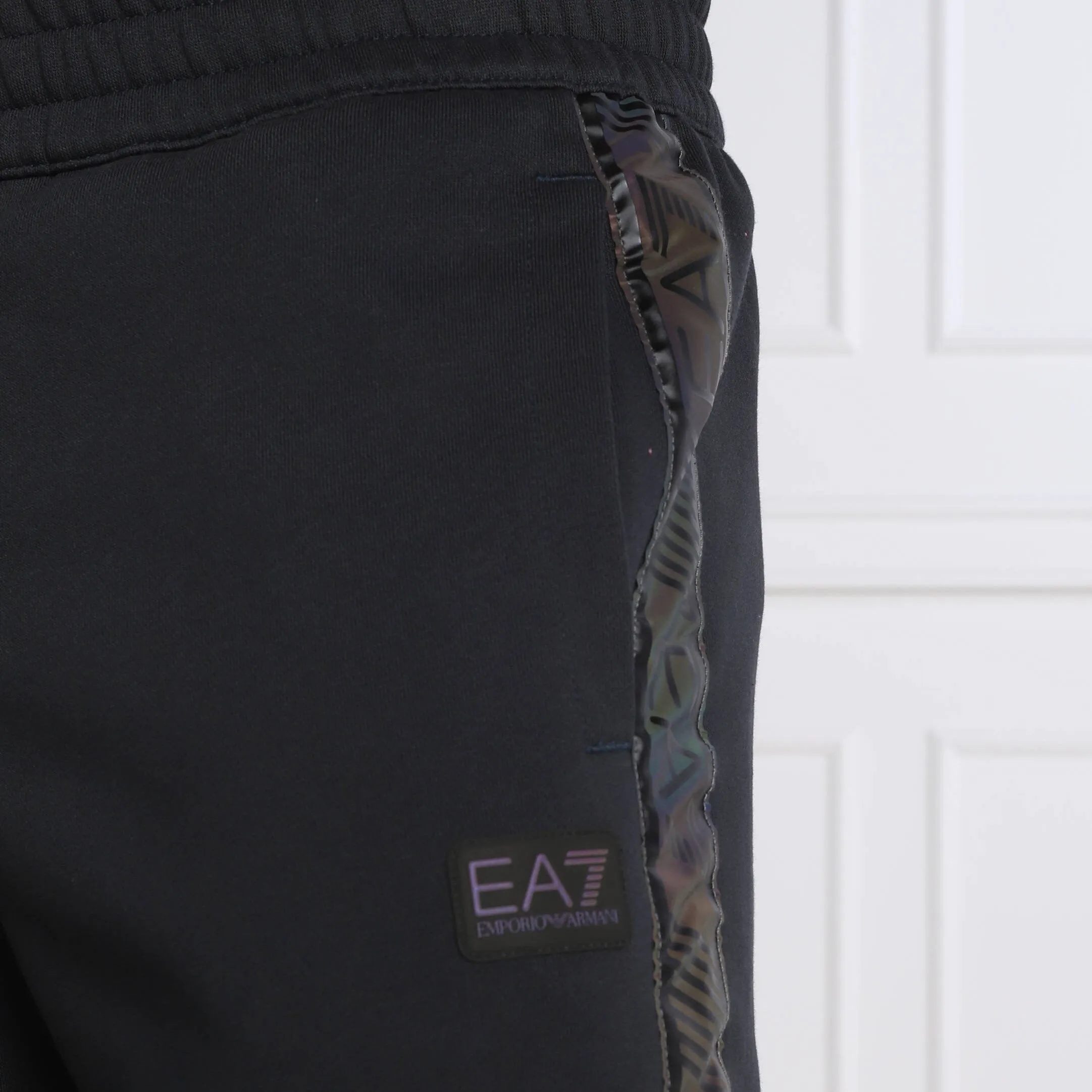 EA7 Shorts