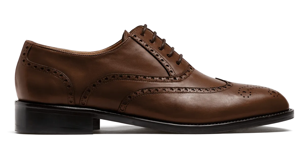 Full Brogue shoes in brown leather