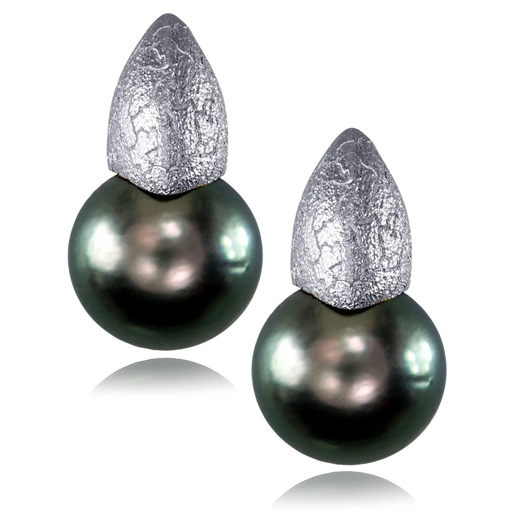 Gold Earrings with Tahitian Grey Pearls