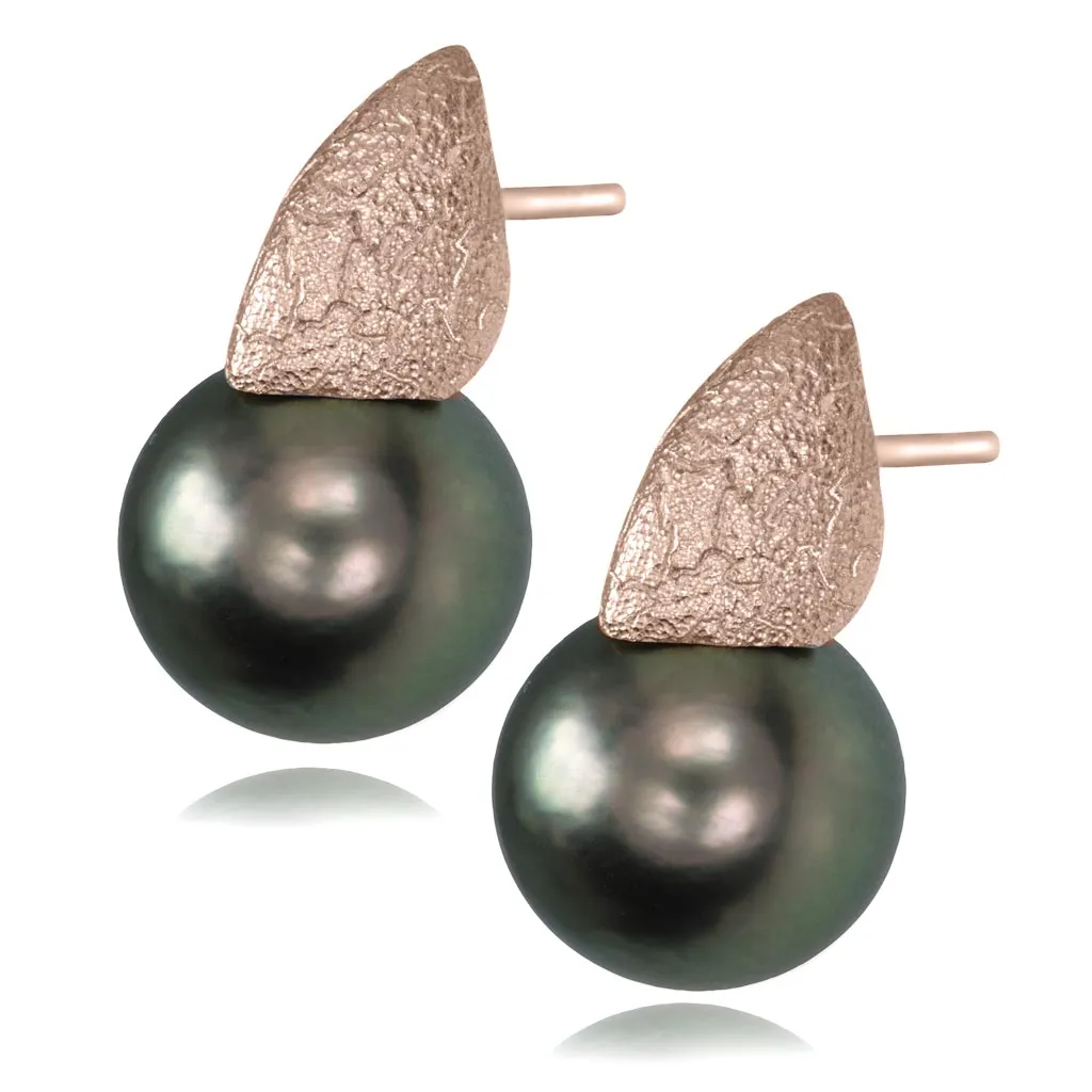 Gold Earrings with Tahitian Grey Pearls