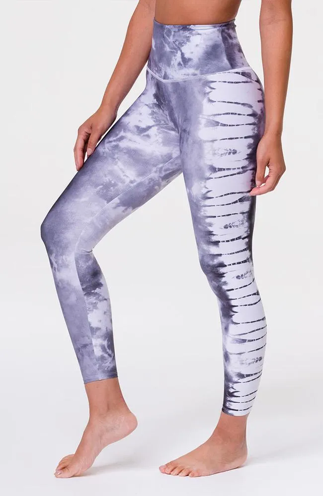 Graphic High Rise Midi Leggings