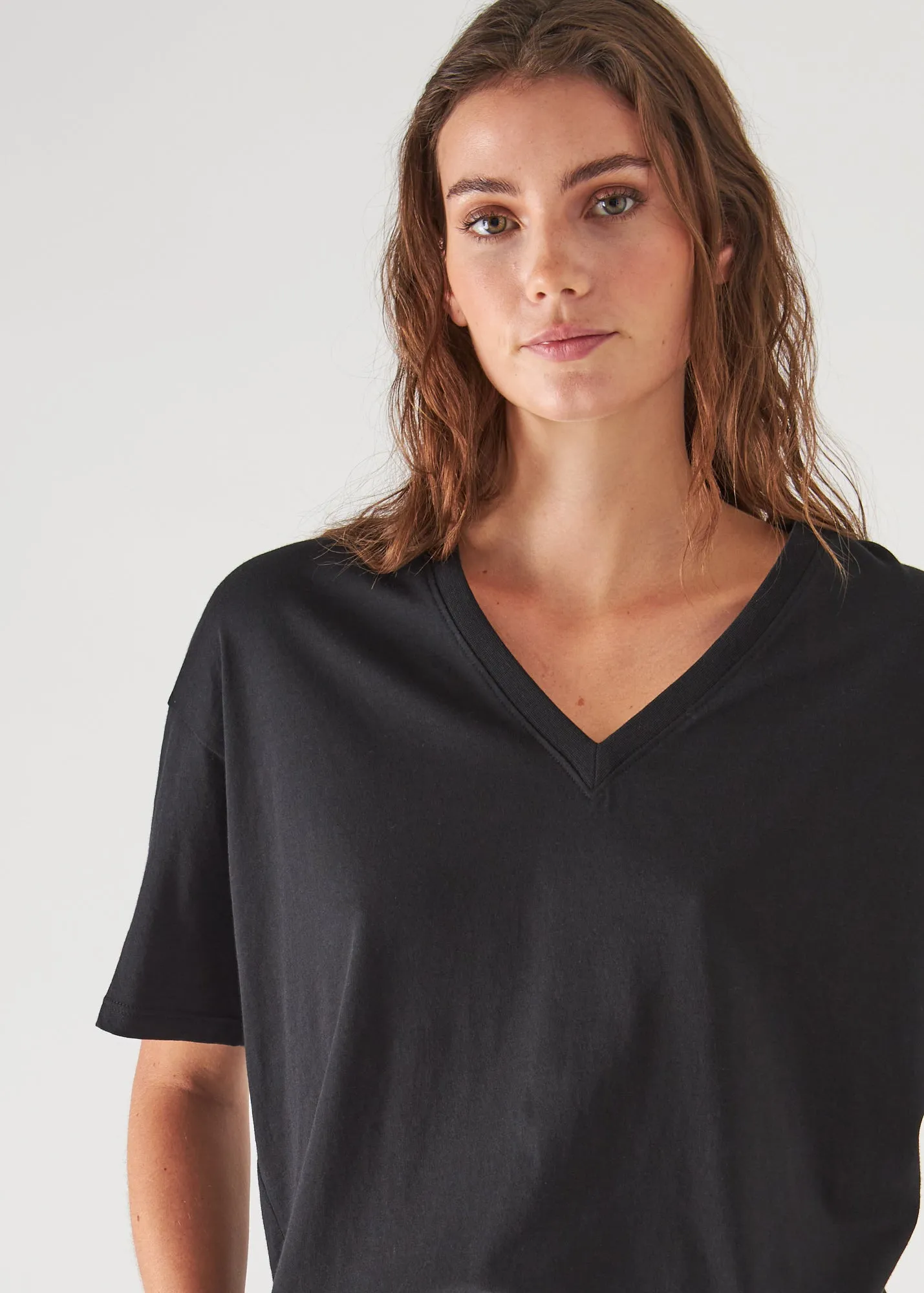 ORGANIC PIMA COTTON OVERSIZED V-NECK