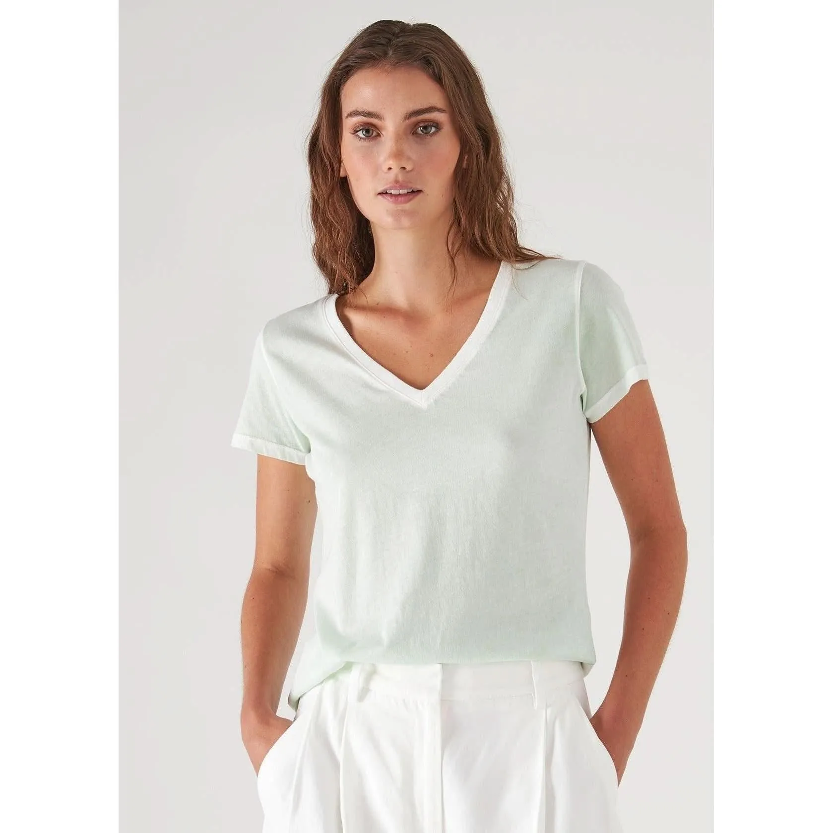 Patrick Assaraf Reverse Spray Lightweight Pima Cotton T-Shirt V Neck Sage