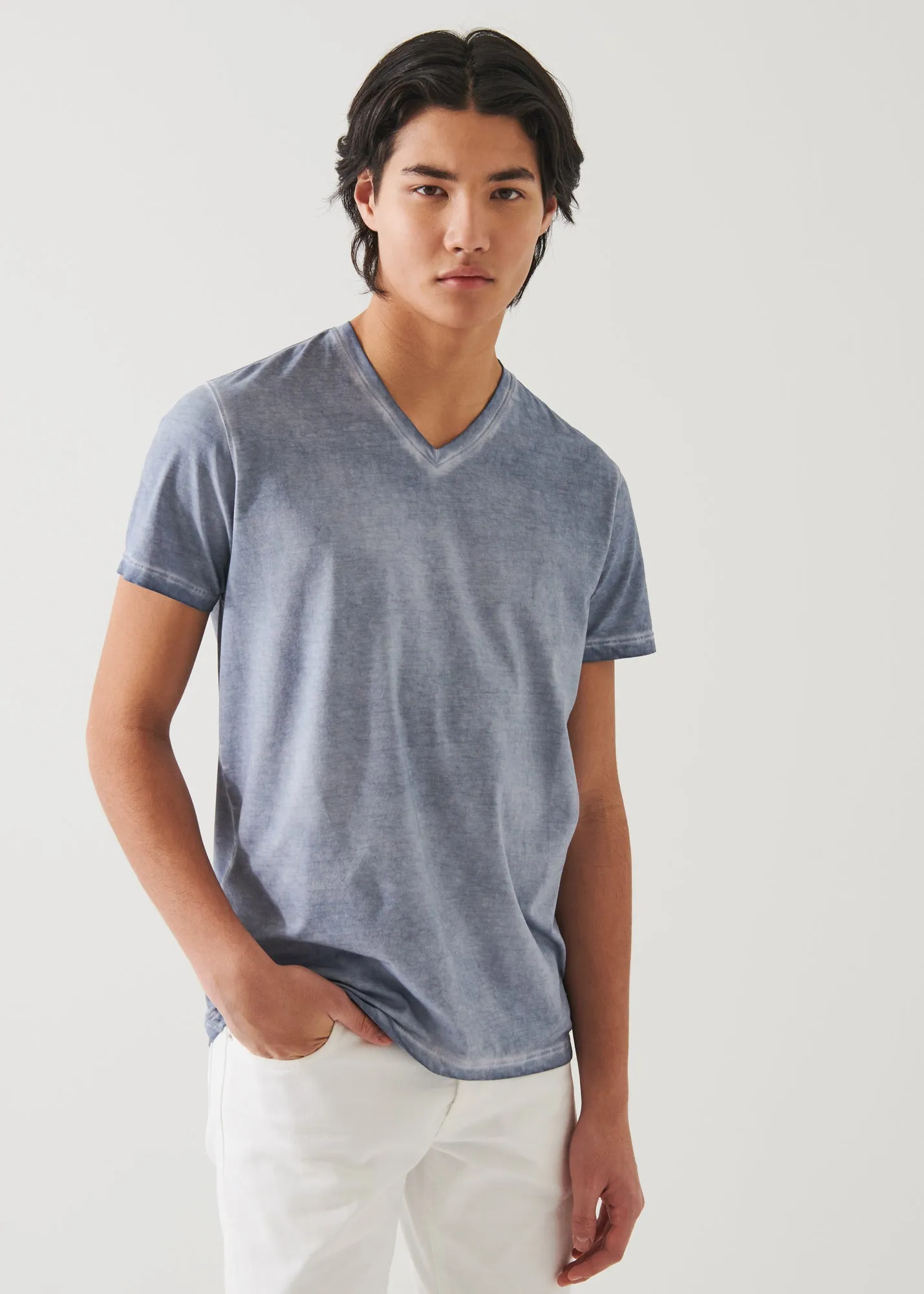 PIMA COTTON STRETCH VINTAGE WASH V-NECK T-SHIRT