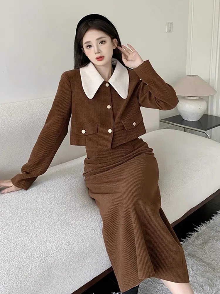 Plus size French retro corduroy small fragrance suit for women in autumn doll collar coat and skirt two-piece set