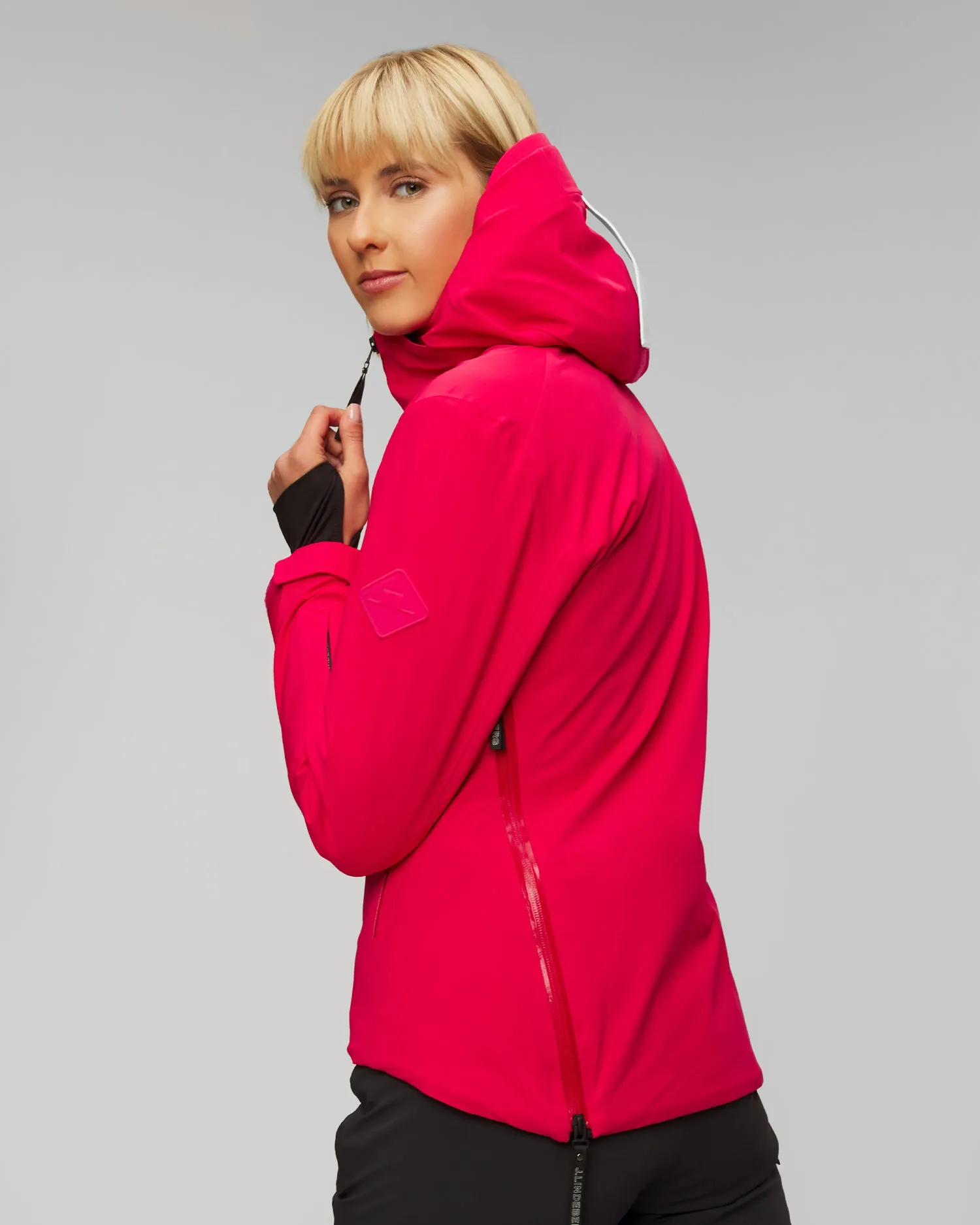 Women's red ski jacket J.Lindeberg Halo SWOW09032-g064